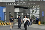 Foxconn bicarakan insentif...