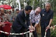 Sarihusada bangun pusat...