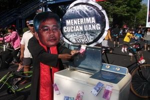 Muncul di Kota Solo,...