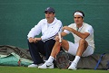 Federer pecat pelatih