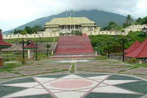 Perebutan tahta di Kesultanan...