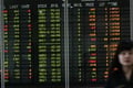 141 saham melemah, IHSG...