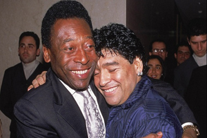 Maradona sikut Pele,...