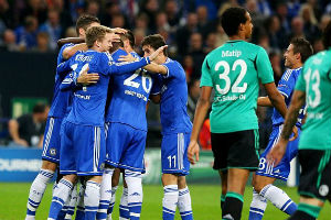 Torres dua gol, Chelsea...