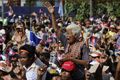 Oposisi Kamboja gelar...