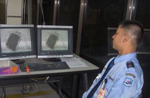X-Ray Bandara Juanda...