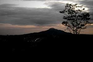 Daki Gunung Tampomas,...