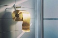 Tisu toilet berlapis...