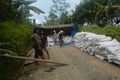 Truk pengangkut puluhan...