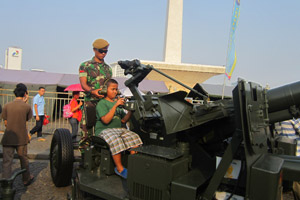 Pangkalan militer Monas...