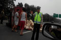 Truk terbalik di Tol...