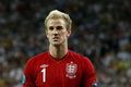 Hodgson amankan tempat...