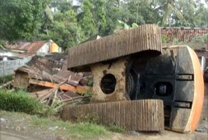 Terguling, excavator...