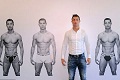 Jadi model CD, Ronaldo...