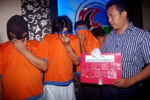 Calon DPD RI digerebek...