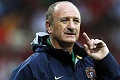Bungkam Chili, Scolari...