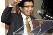 Bos OJK dorong penetrasi...