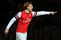 Arsenal bahas kontrak...