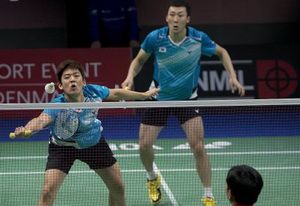 Luar biasa, Lee/Yoo...