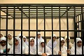 Para wanita Mesir dijebloskan...