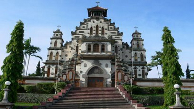 Sentuhan budaya Bali...