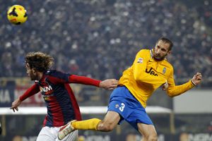 Vidal-Chiellini bawa...