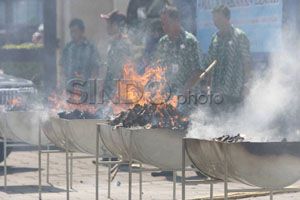 Kejari Denpasar bakar...