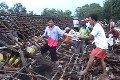 Puluhan rumah rusak...