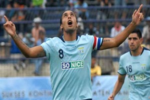 Arema beri nomor 8 Gustavo