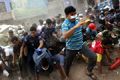 Kerusuhan di Bangladesh,...