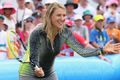 Azarenka menikmati tantangan...