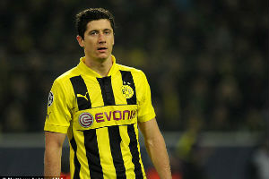 Robert Lewandowski resmi...