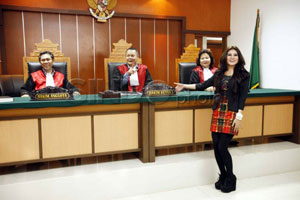 Model majalah dewasa...