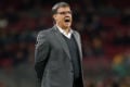 Martino: Barca memainkan...