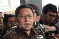 Peluru Anas mengarah...