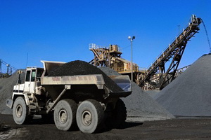 Freeport dan Newmont...