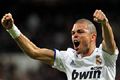 Ronaldo sial, Pepe selamatkan...