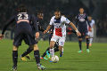 PSG hadapi Nantes di...