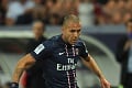 Digoda klub besar, Menez...