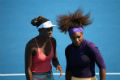 Serena dan Venus mundur...