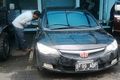 Senggolan mobil, 2 pemuda...