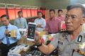 Ratusan smartphone palsu...