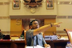 Pencopotan Pasek dari...