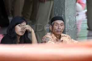 Iringi evakuasi, warga...