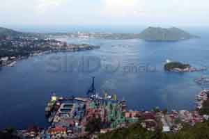 Cuaca buruk di laut...