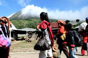 13.828 pengungsi Sinabung...