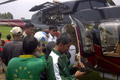 Helikopter mendarat...