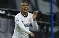 Striker Corinthians...