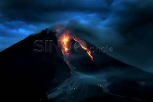 Biarlah Gunung Kelud...
