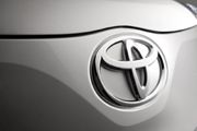 Penjualan Toyota dan...